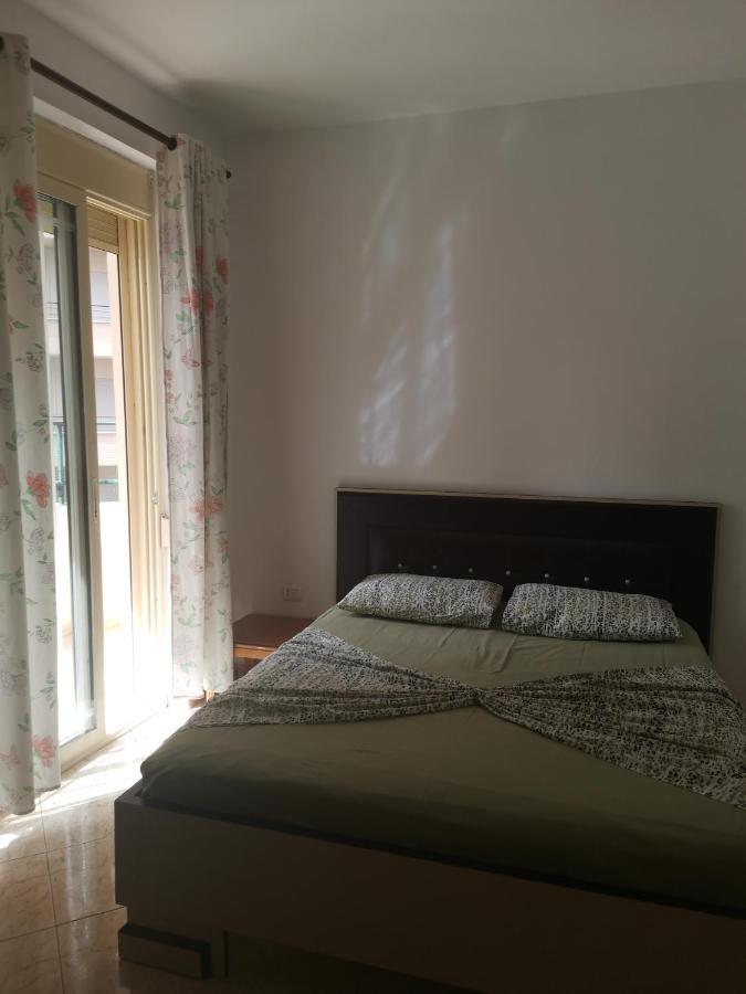 Home Vlore Exterior photo